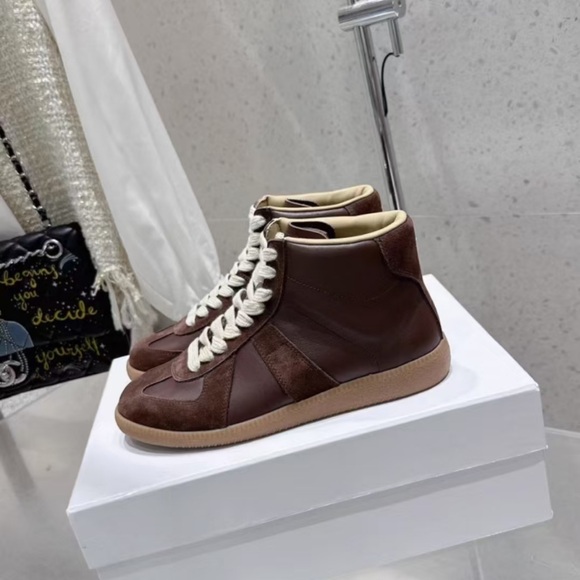 MM6 Maison Martin Margiela Brown High-Top Sneakers with Cream Laces - Picture 4 of 9